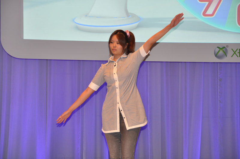 Illustration for article titled Yep, Japan Also Looks Silly Playing Kinect